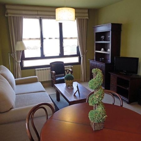Apartamentos La Marina Ribadesella Esterno foto