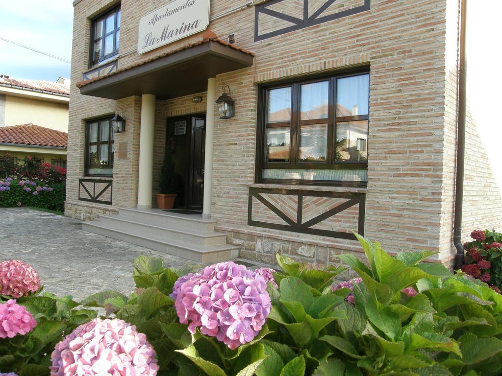 Apartamentos La Marina Ribadesella Esterno foto